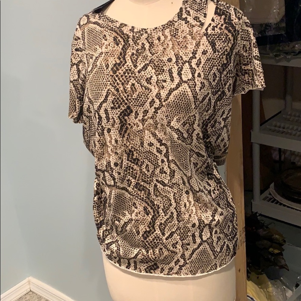 New shirt - Picture 7 of 7